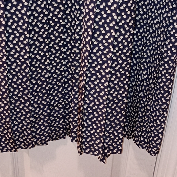 Leslie Fay Vintage Blue White Print Pleated dress size 14 - Picture 2 of 11